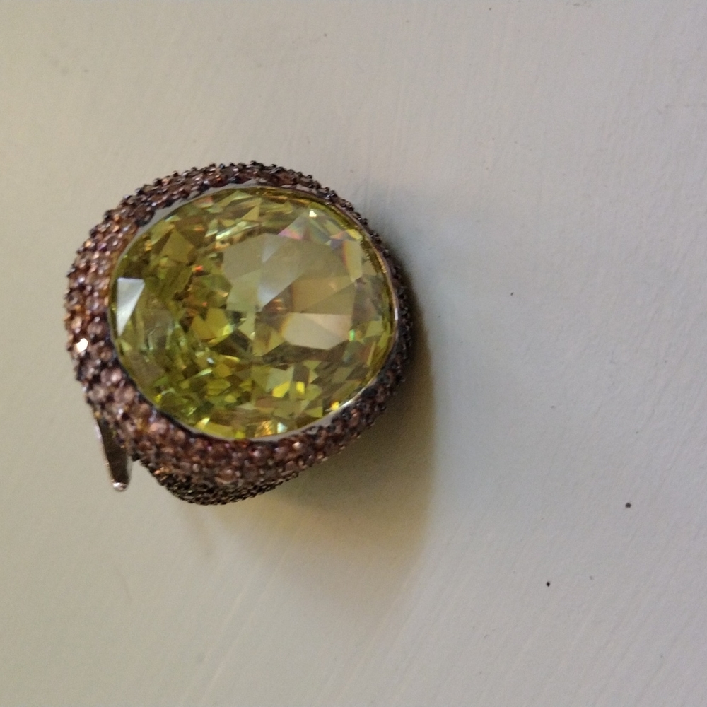 Lime green cocktail ring - Picture 7 of 10